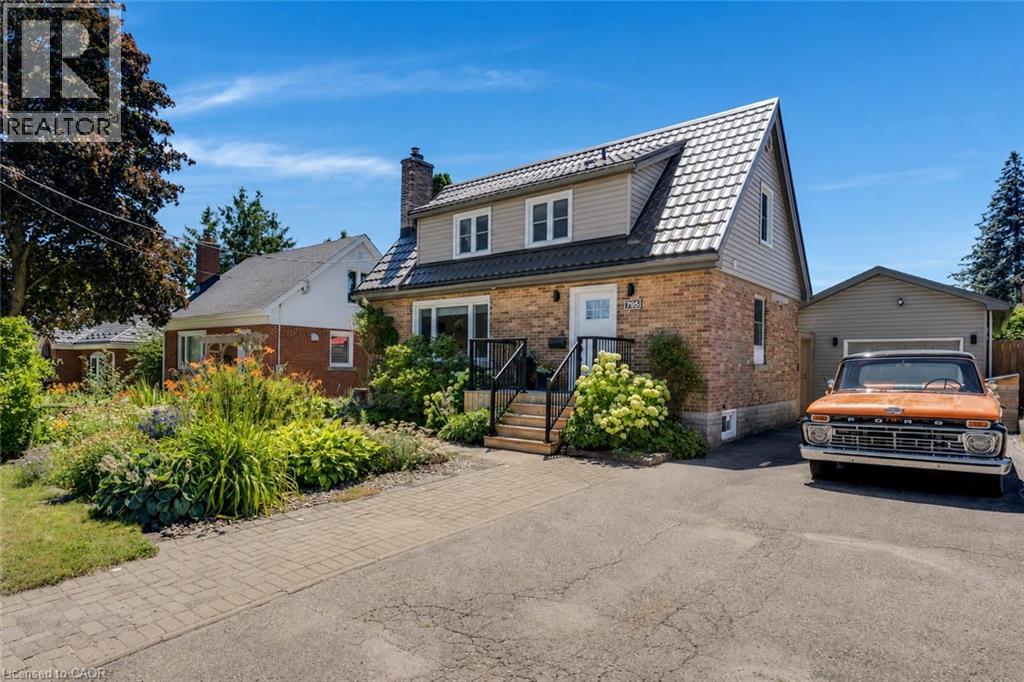 MLS® listing #30100660 for sale located at 795 ROCKWAY Drive
