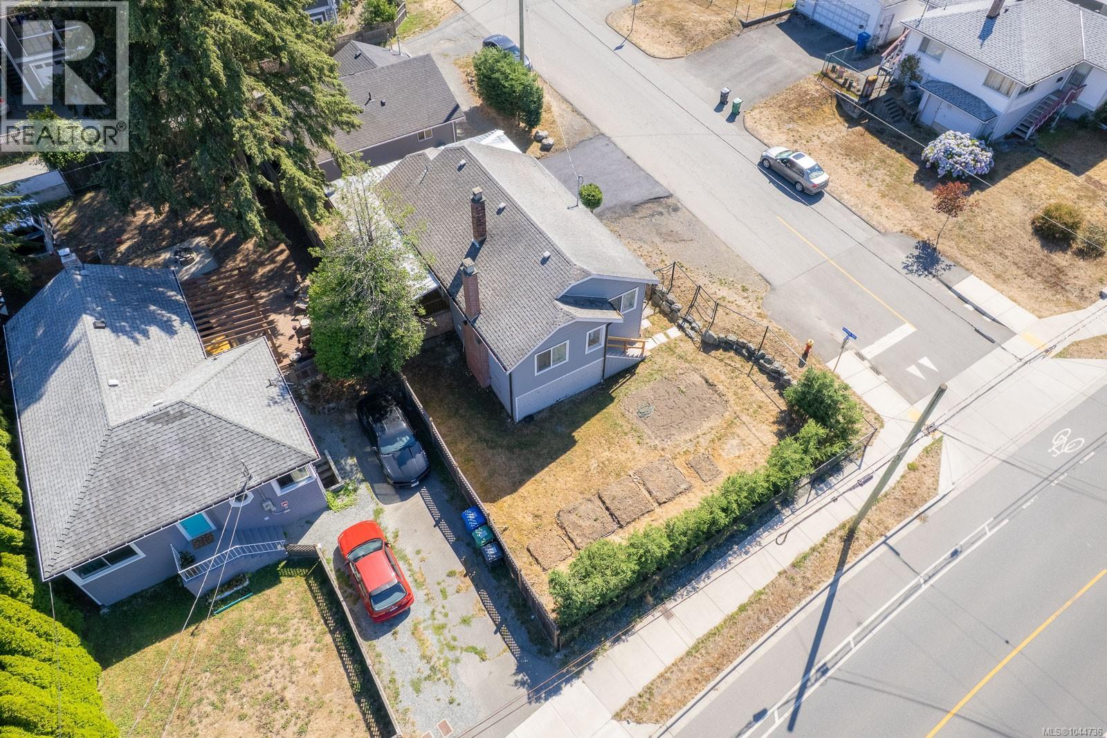 MLS® listing #30100835 for sale located at 15 Fourth St