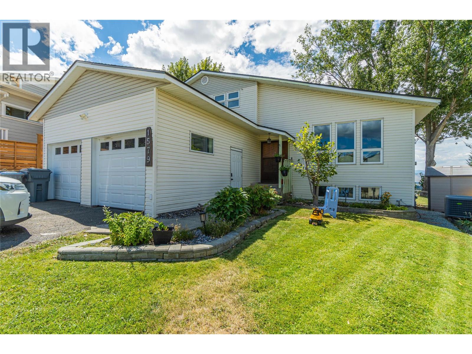 MLS® listing #30100883 for sale located at 1579 NAPIER Place
