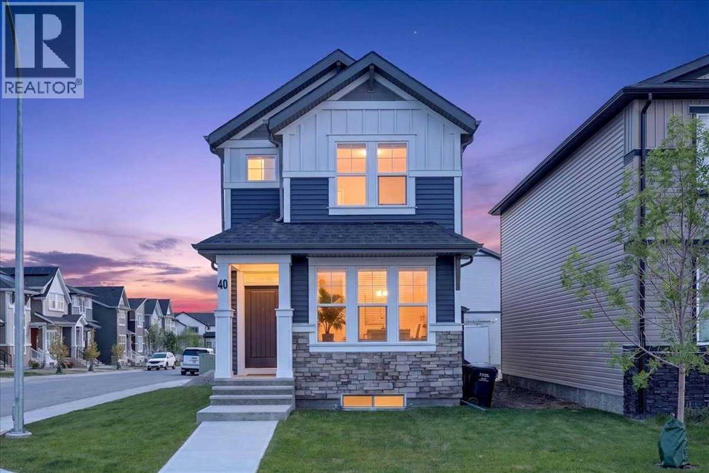 MLS® listing #30101047 for sale located at 40 Amblefield View NW