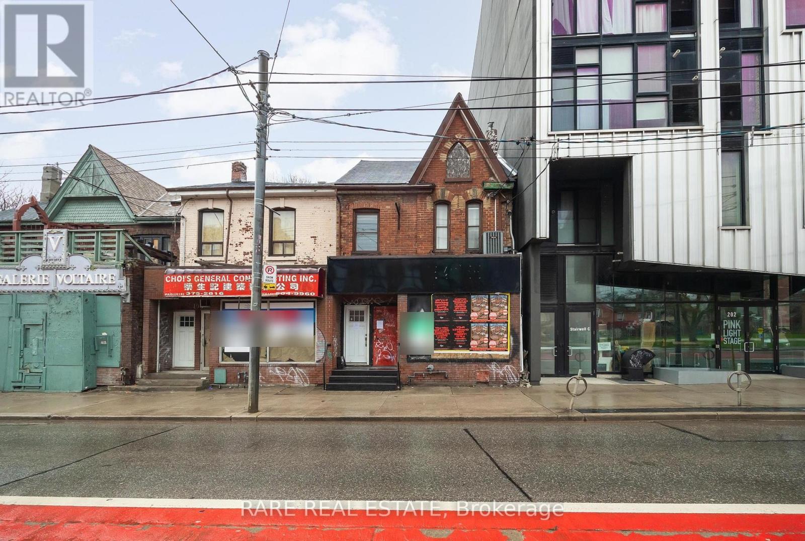 MLS® listing #30101105 for sale located at 200 BATHURST STREET