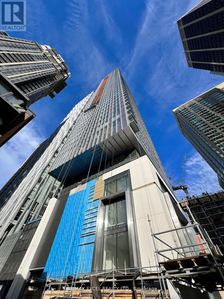 MLS® listing #30101516 for sale located at 1808 - 8 CUMBERLAND STREET