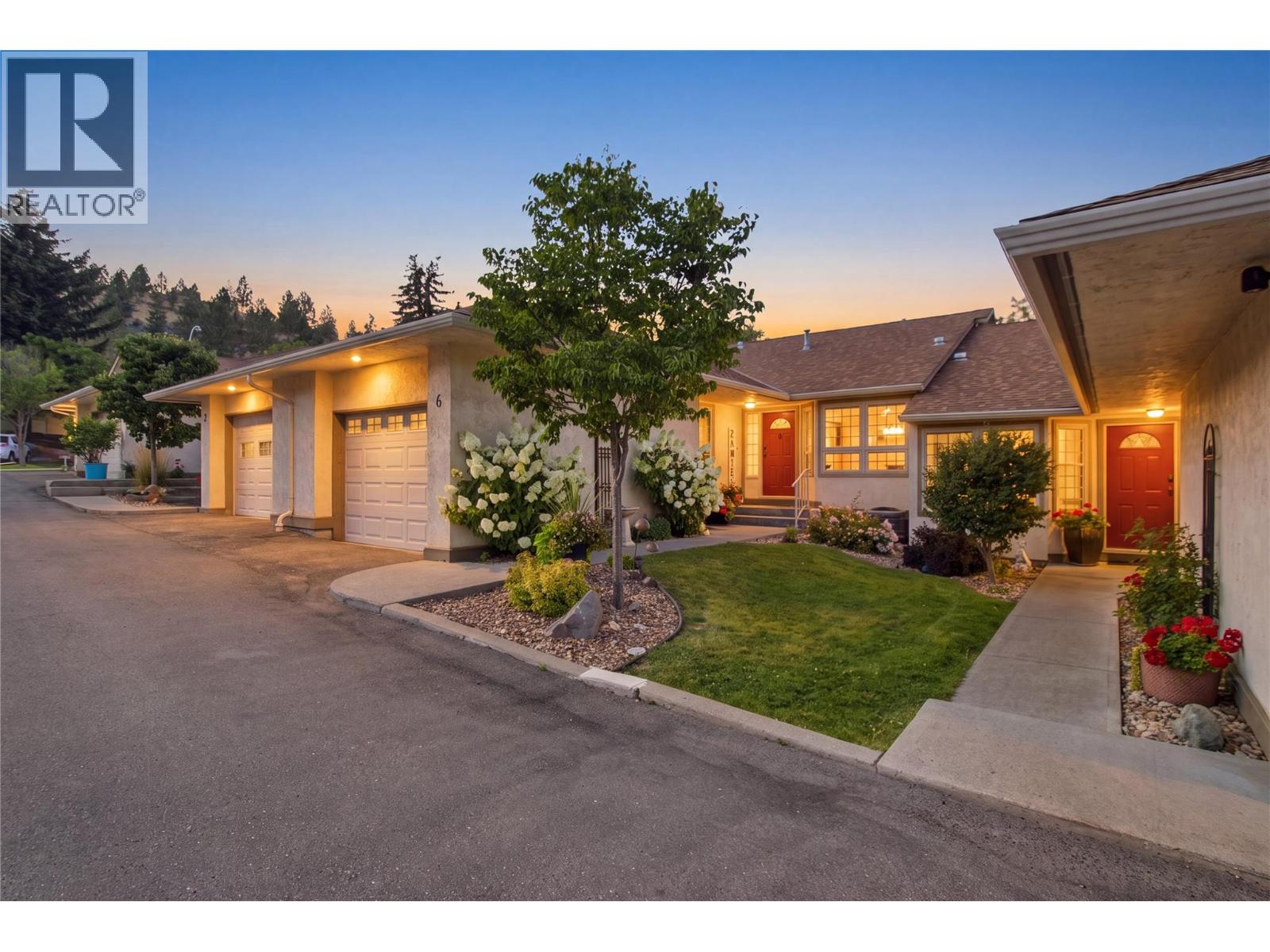 MLS® listing #30103273 for sale located at 1750 Pacific Way Unit# 6