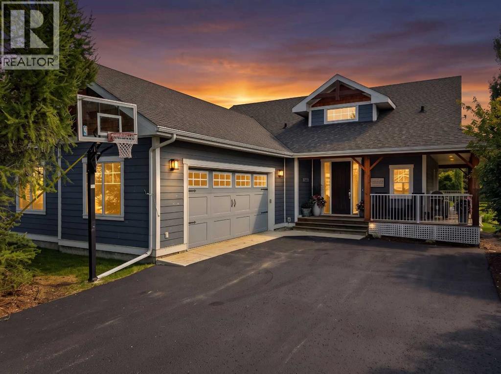 MLS® listing #30103532 for sale located at 447 Summer Crescent