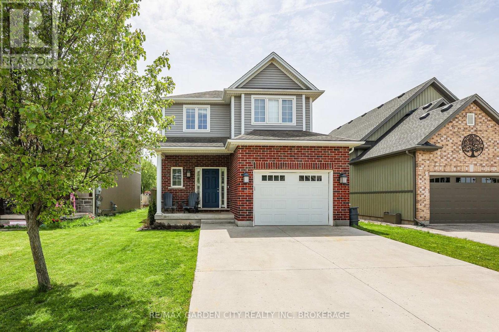 MLS® listing #30103650 for sale located at 22 RIESLING DRIVE