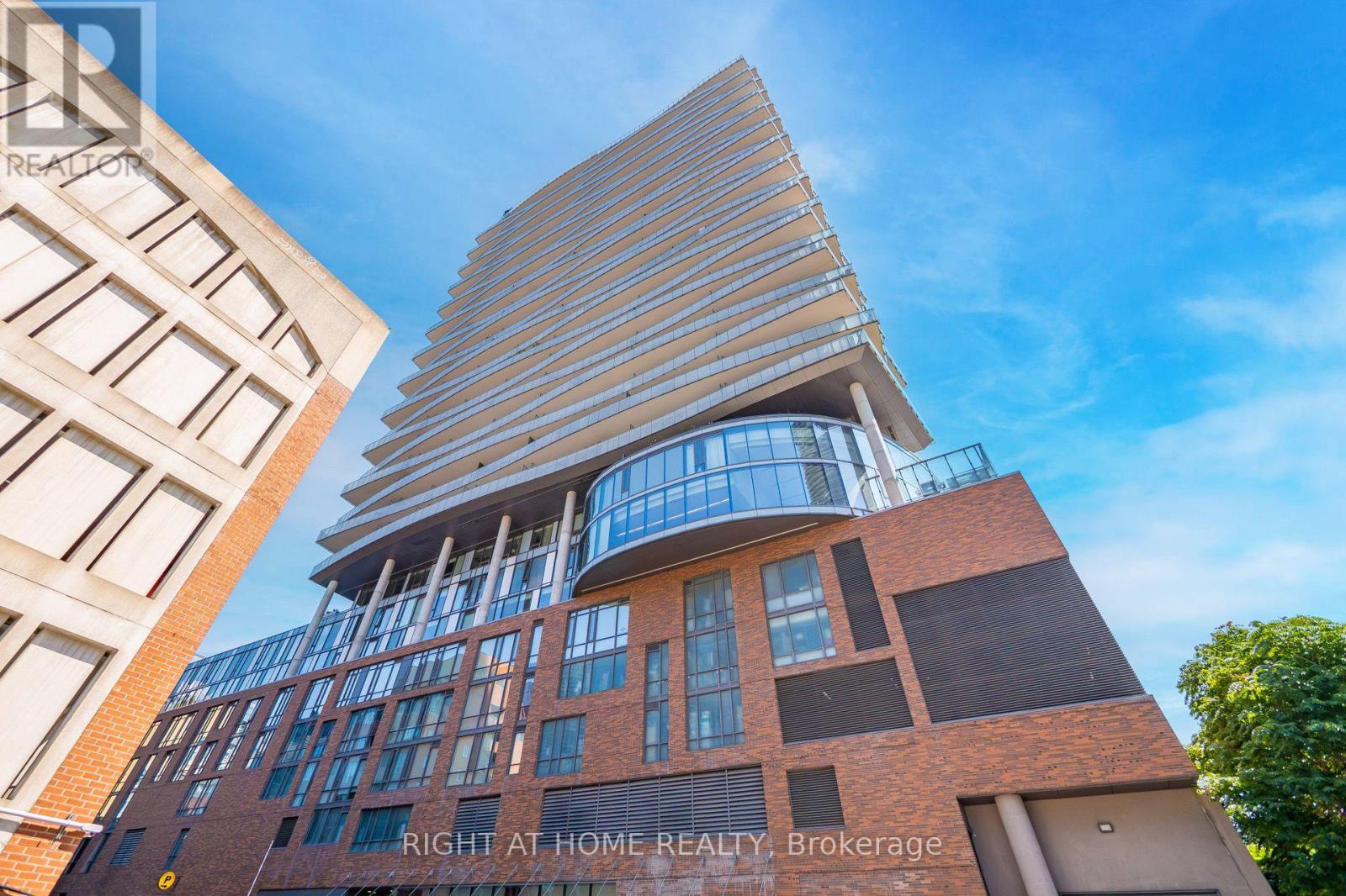 MLS® listing #30103654 for sale located at 1604 - 1 MARKET STREET