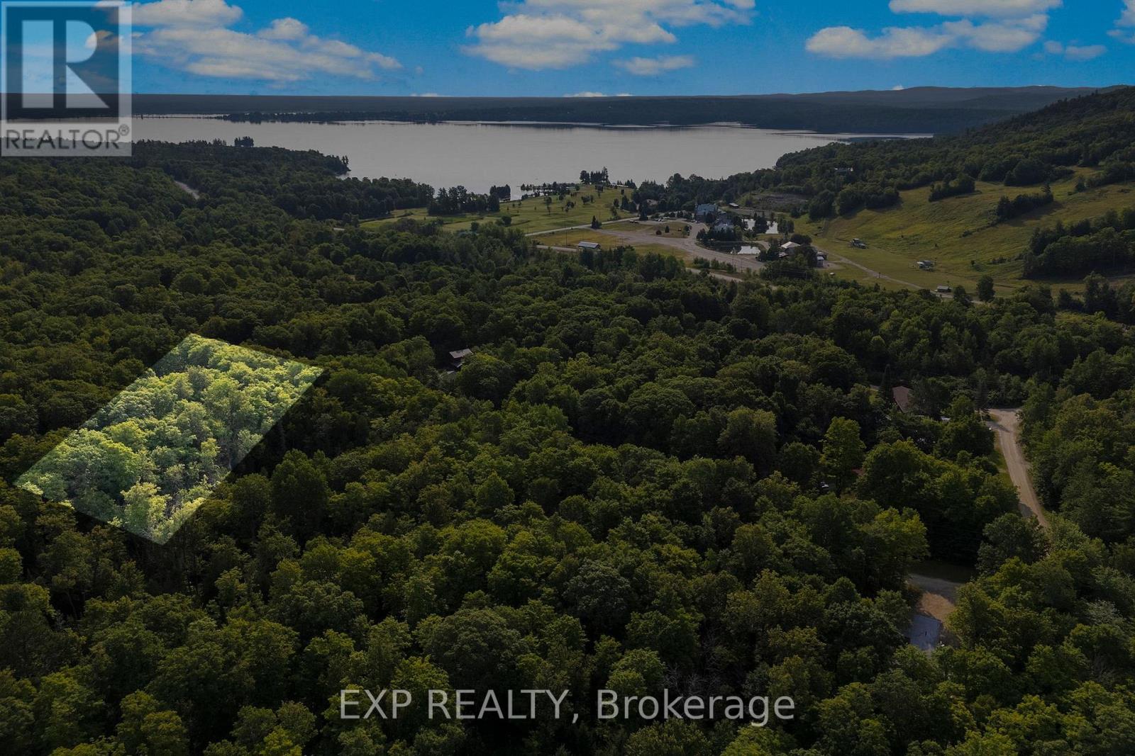 MLS® listing #30103911 for sale located at 004 CRESTVIEW DRIVE