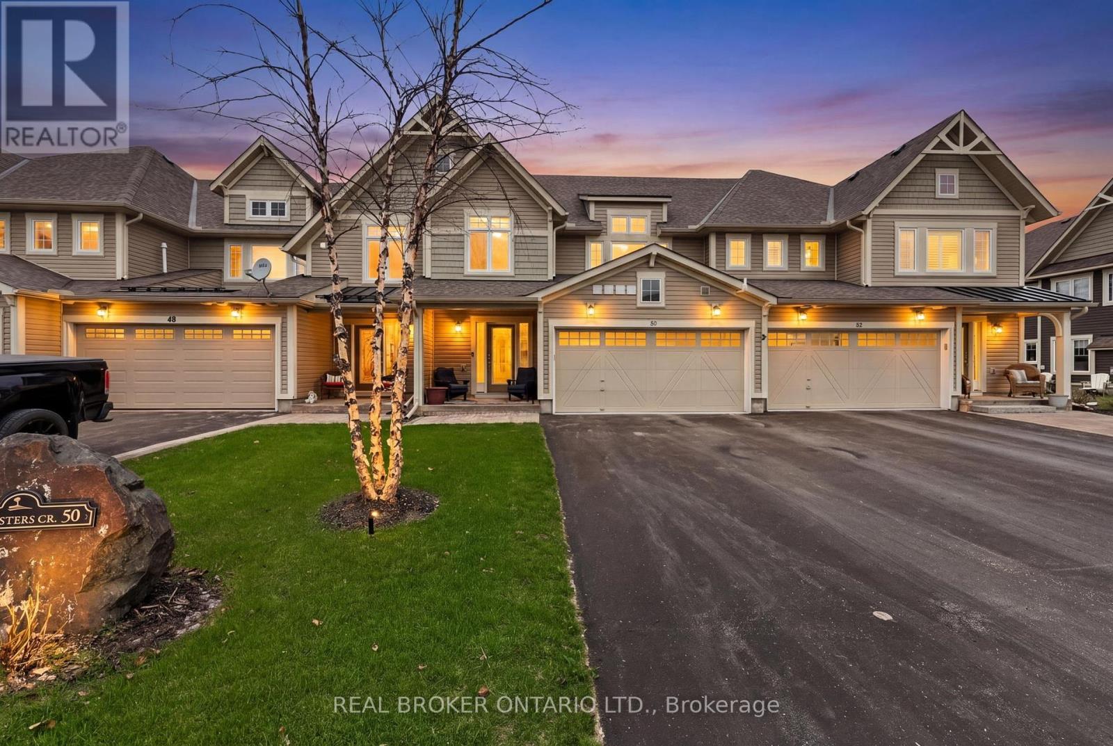MLS® listing #30104072 for sale located at 50 MASTERS CRESCENT W