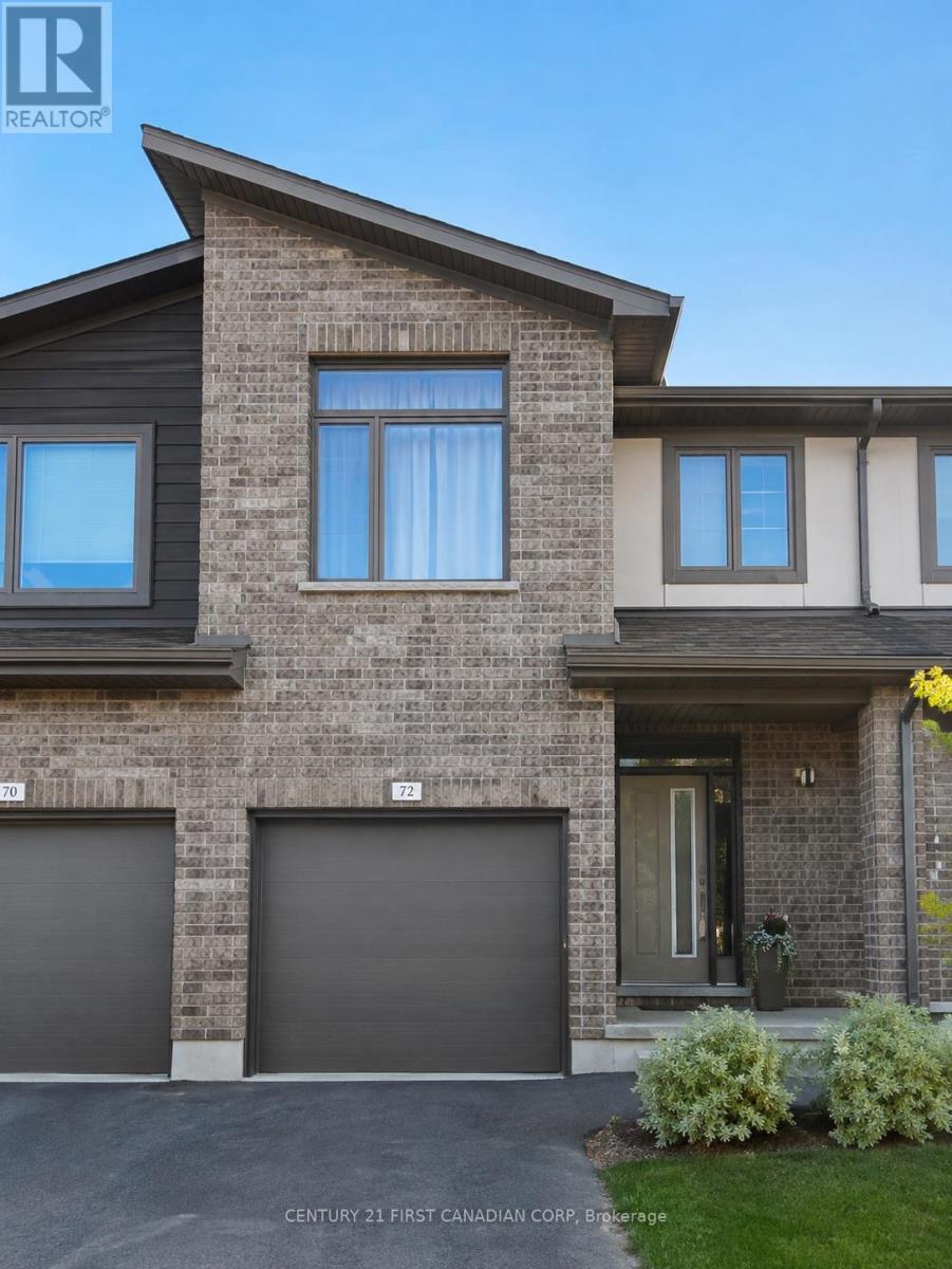 MLS® listing #30104471 for sale located at 72 - 2070 MEADOWGATE BOULEVARD