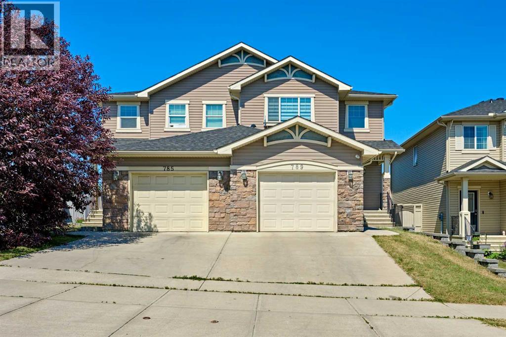 MLS® listing #30104553 for sale located at 789 Panatella Boulevard NW