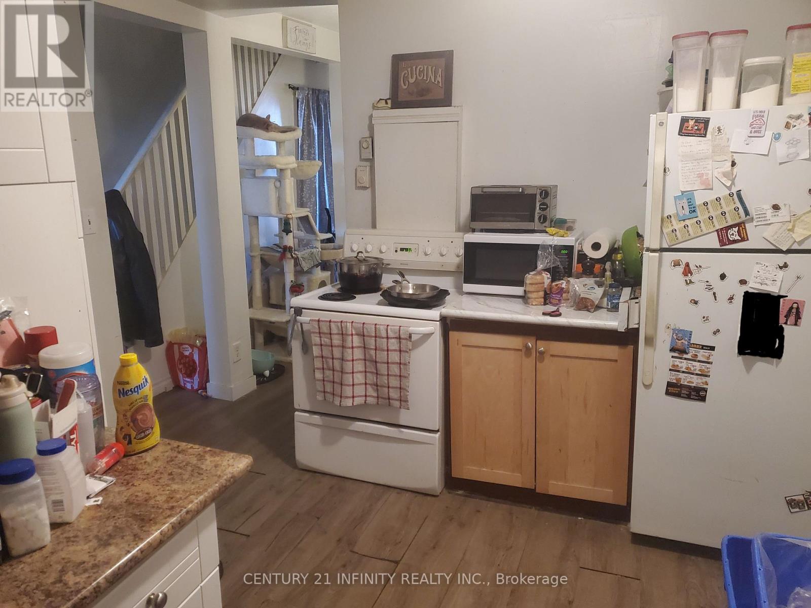 MLS® listing #30104685 for sale located at 2 - 134 SIMCOE STREET S