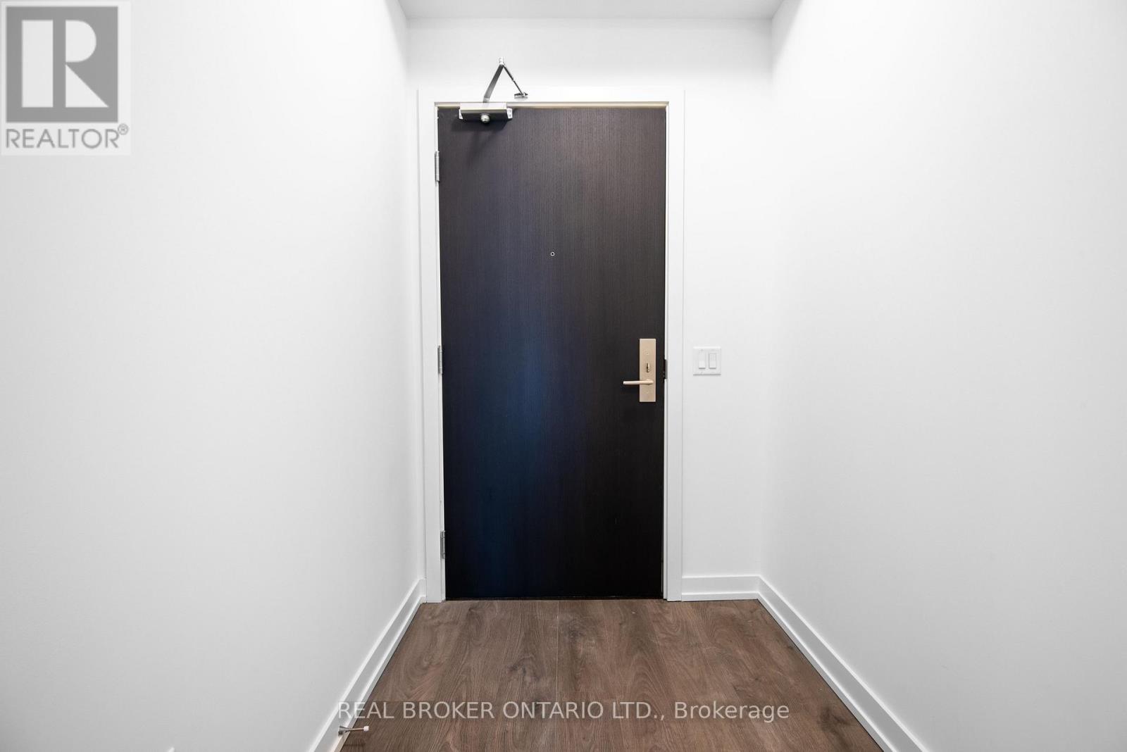 MLS® listing #30104767 for sale located at 1101 - 55 DUKE STREET W