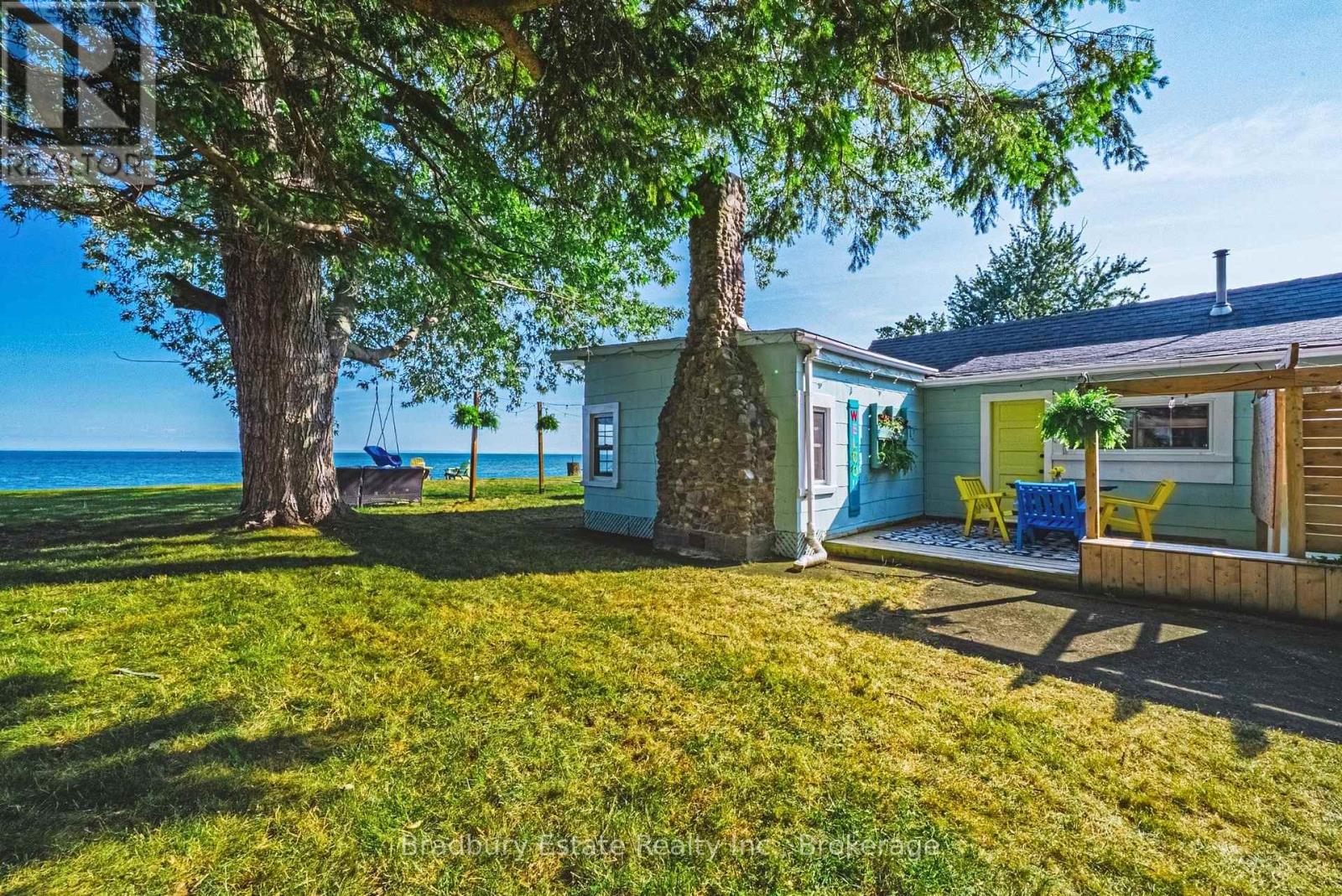 MLS® listing #30104832 for sale located at 11141 CHURCHILL AVENUE