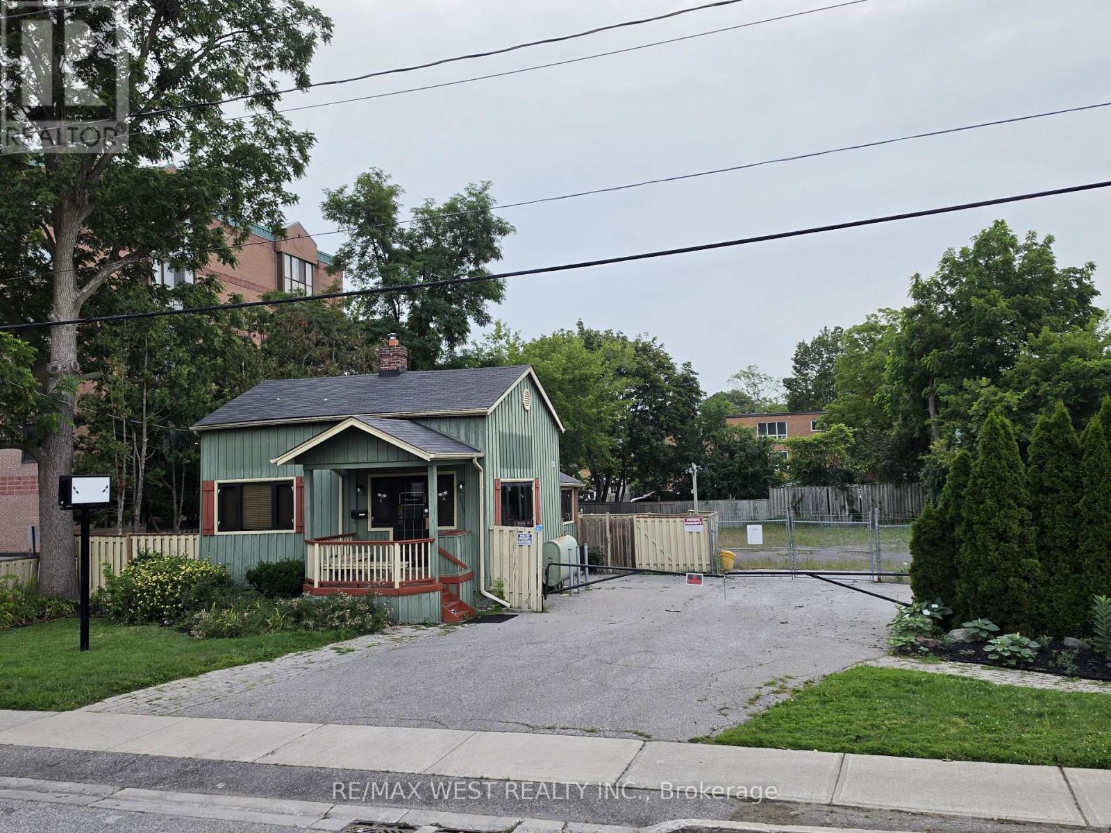 MLS® listing #30104921 for sale located at 119 ASH STREET