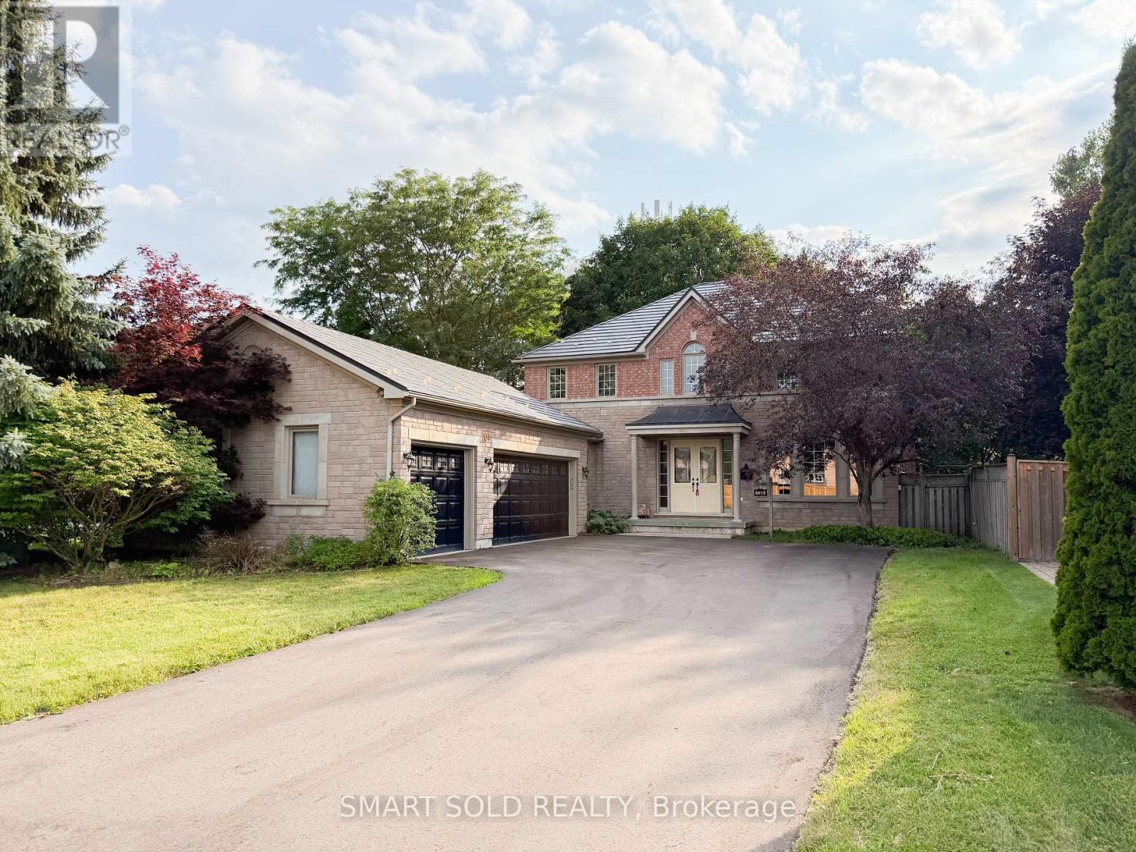 MLS® listing #30105584 for sale located at 704 FOXCROFT BOULEVARD