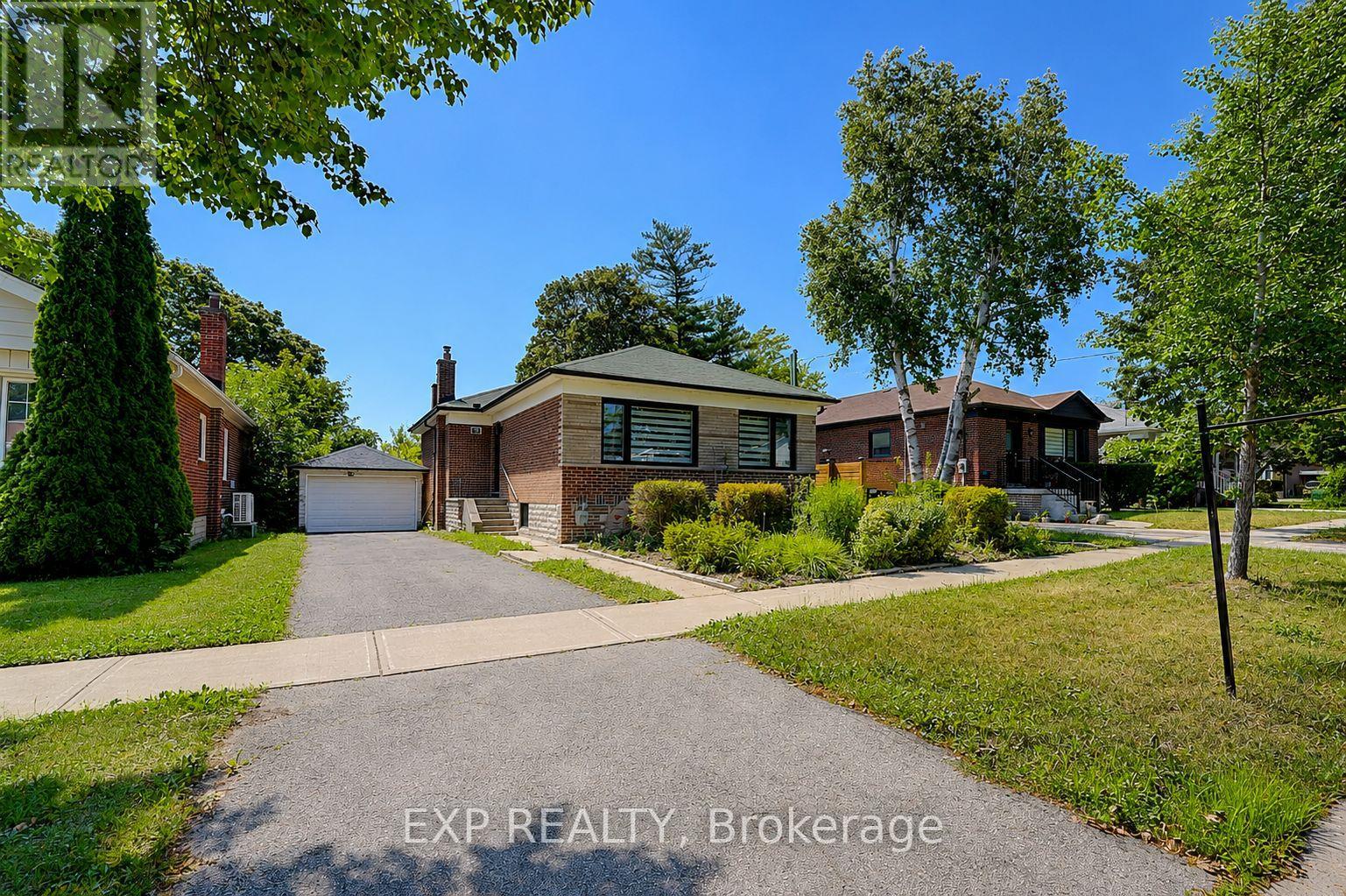 MLS® listing #30105608 for sale located at MAIN - 36 VAUXHALL DRIVE
