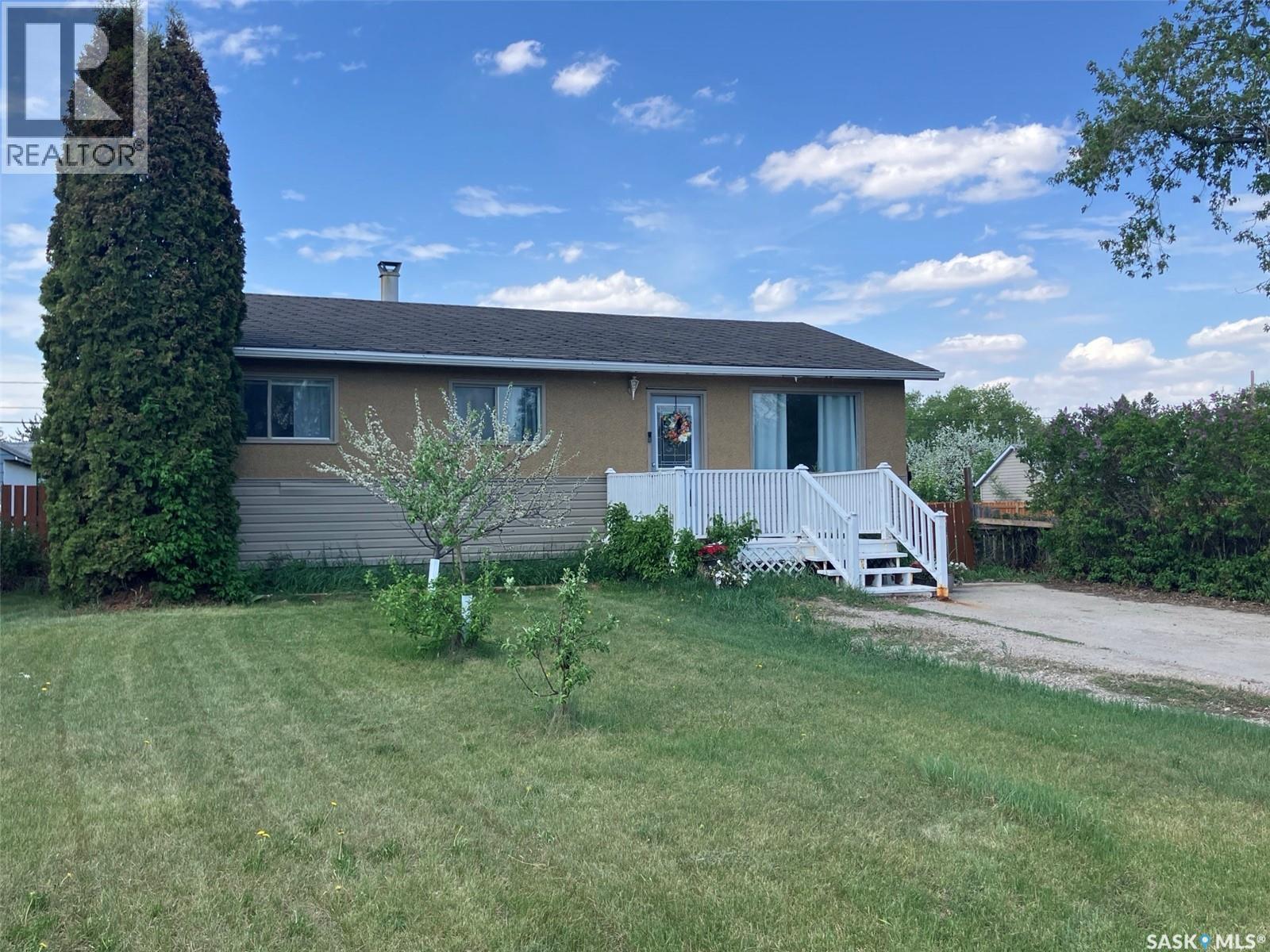 MLS® listing #30105661 for sale located at 110 4th STREET N