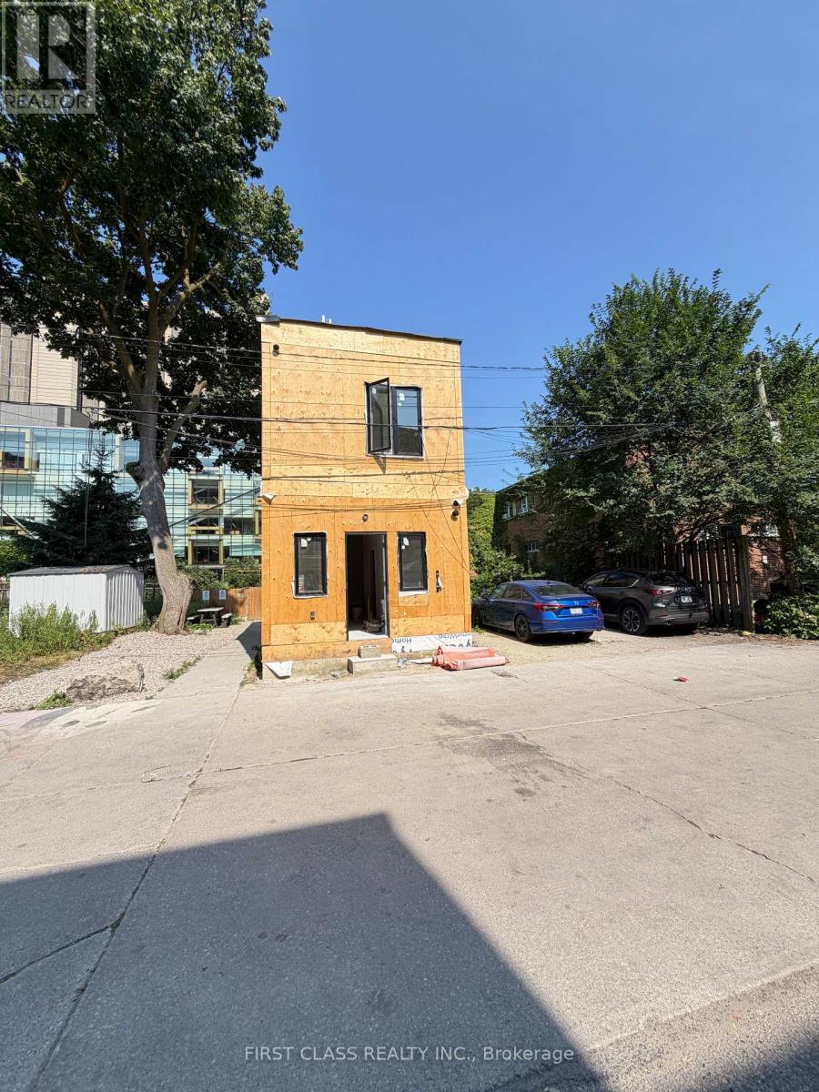 MLS® listing #30106446 for sale located at 356 HURON STREET