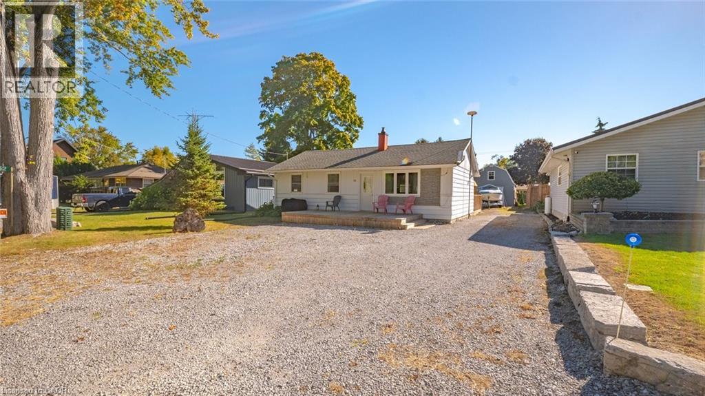 MLS® listing #30106542 for sale located at 52 RIDGEWOOD Drive