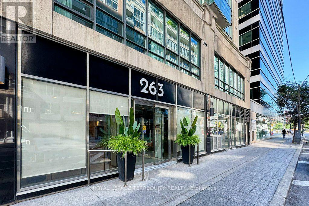 MLS® listing #30106720 for sale located at 903 - 263 WELLINGTON STREET W