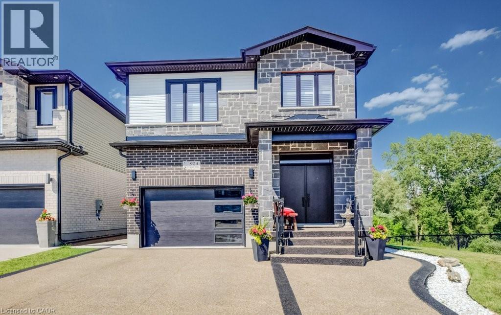 MLS® listing #30108935 for sale located at 924 CHAPEL HILL Court