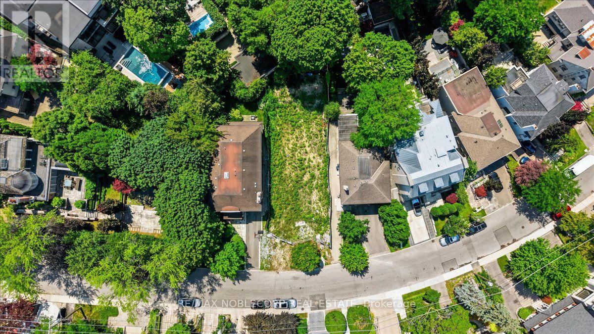 MLS® listing #30109056 for sale located at 180 DUNVEGAN ROAD