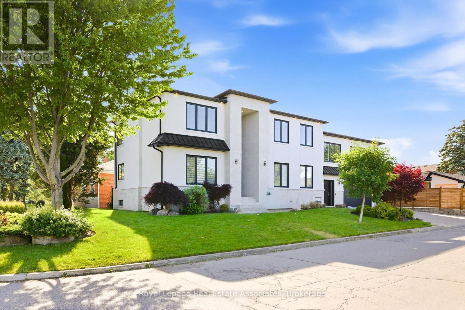 MLS® listing #30109635 for sale located at 14 JOYCE PARKWAY
