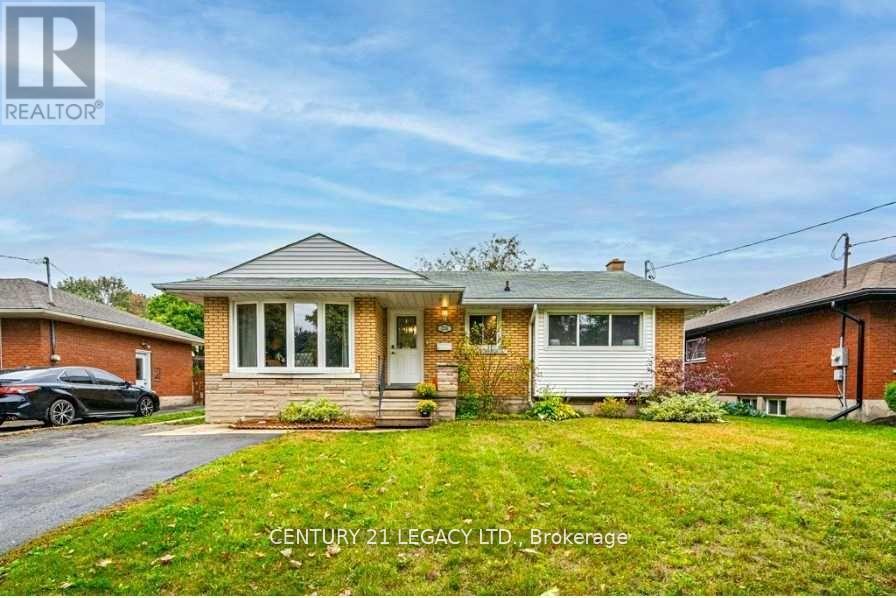 MLS® listing #30112322 for sale located at 224 RIVER ROAD E