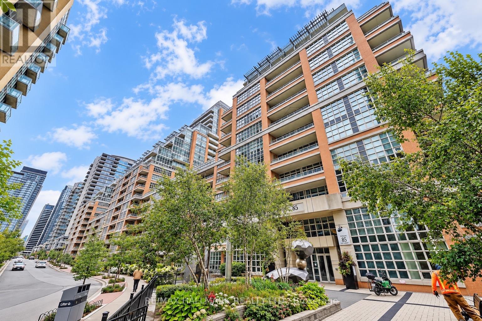 MLS® listing #30113056 for sale located at 1004 - 75 EAST LIBERTY STREET