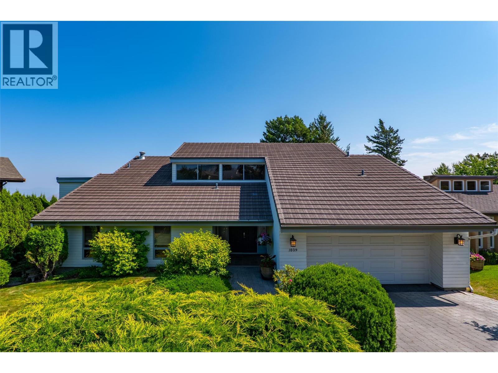 MLS® listing #30113303 for sale located at 1809 Breakenridge Court