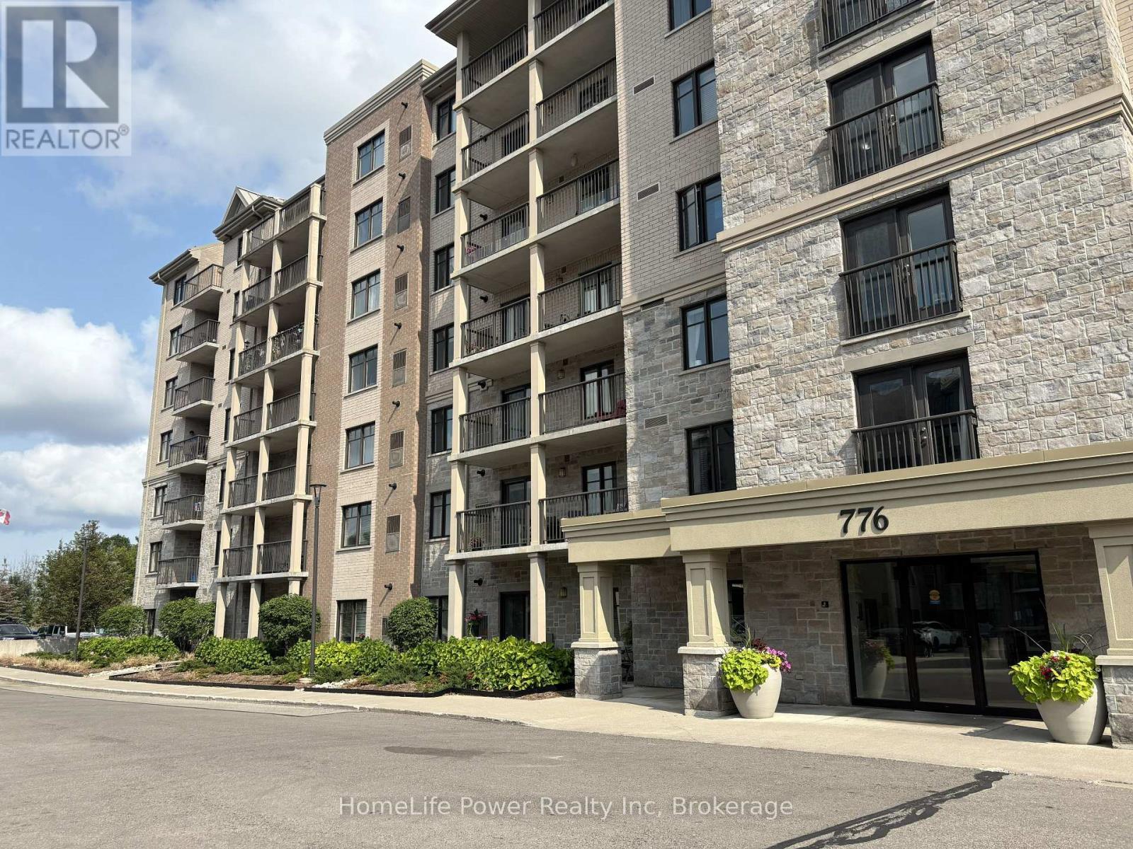 MLS® listing #30114546 for sale located at 705 - 776 LAURELWOOD DRIVE