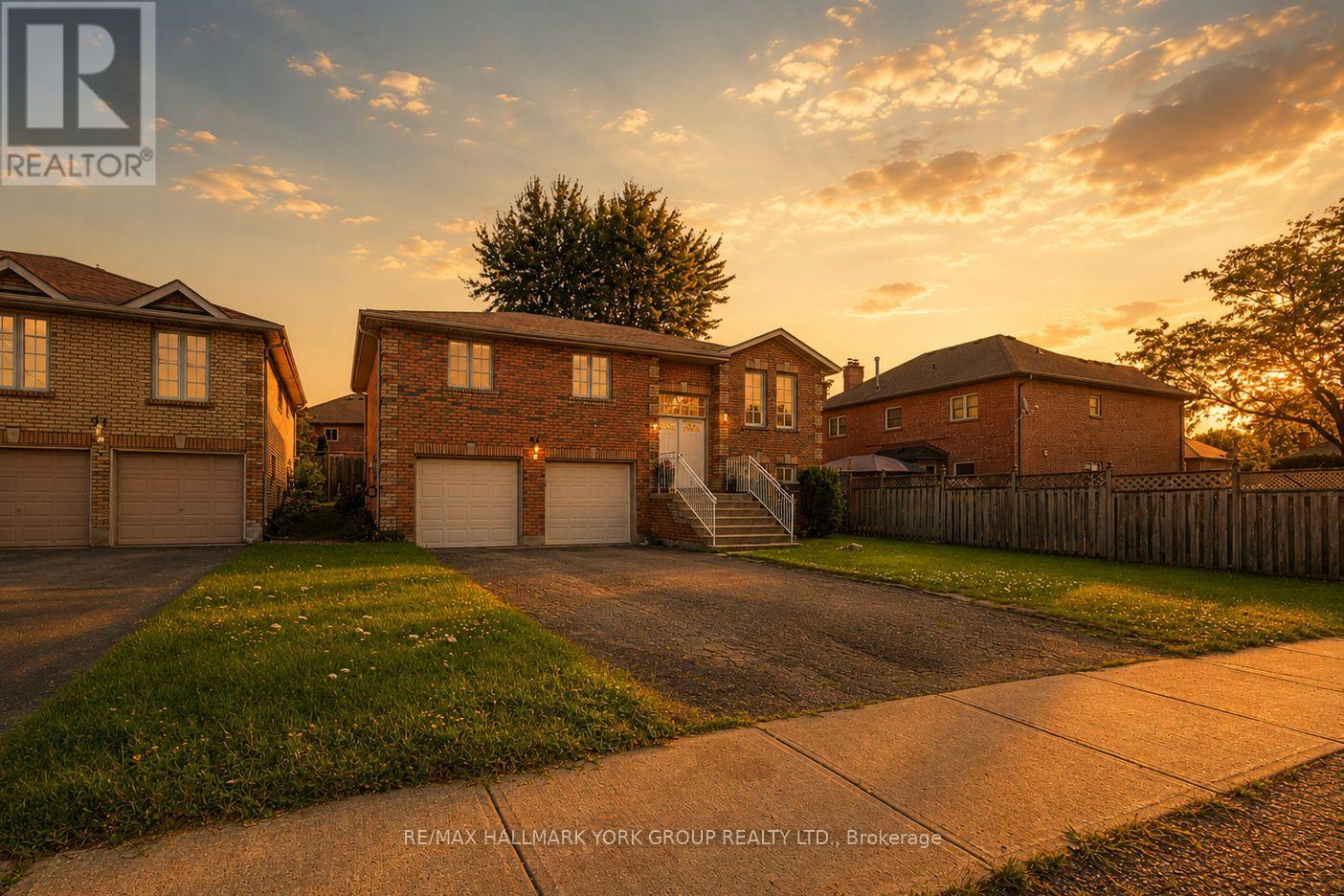 MLS® listing #30114762 for sale located at 89 METRO ROAD N