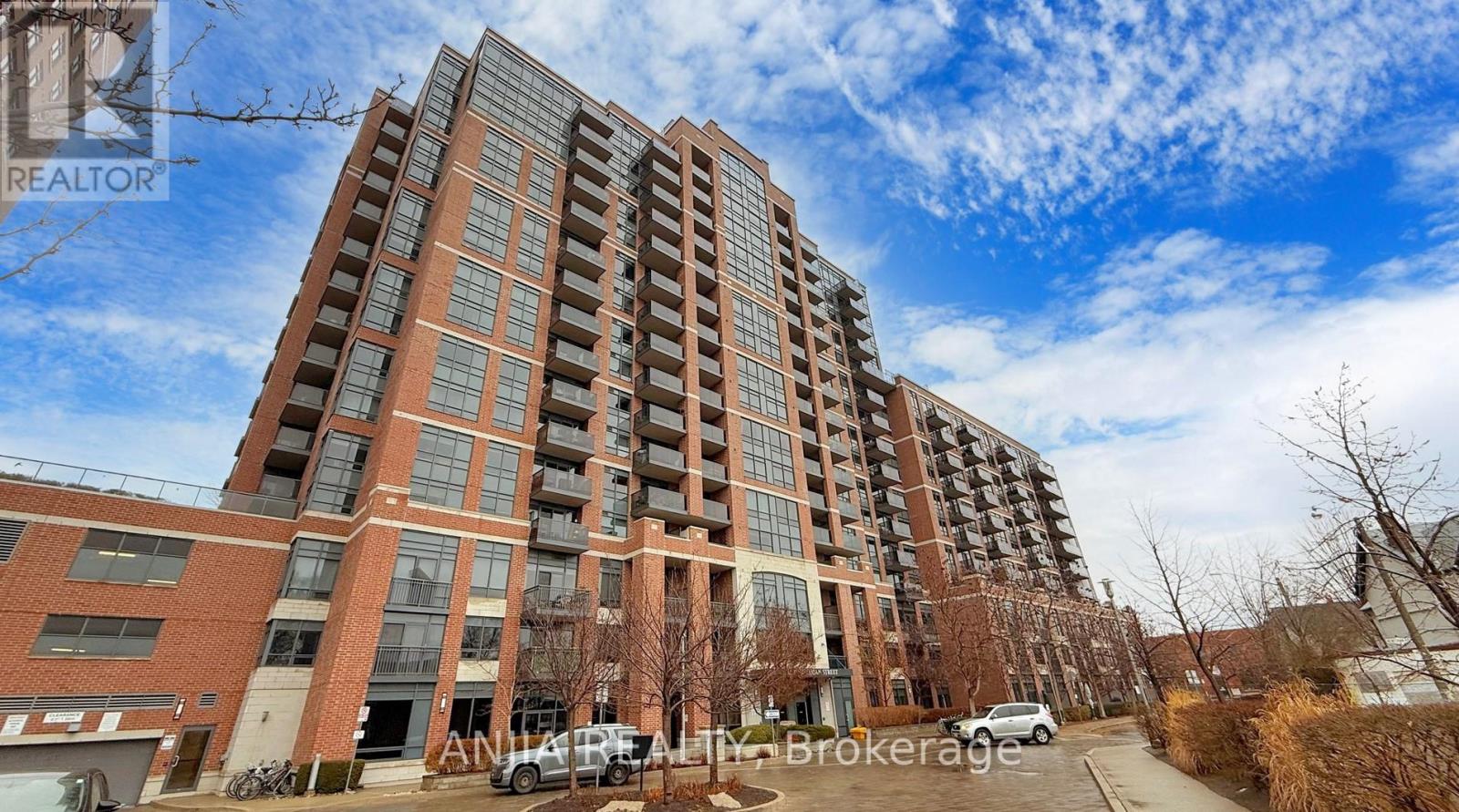MLS® listing #30114785 for sale located at 1510 - 61 HEINTZMAN STREET
