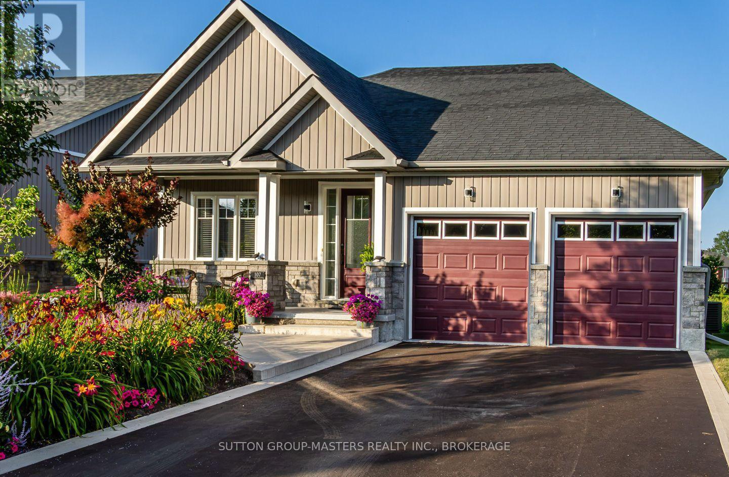 MLS® listing #30115132 for sale located at 107 COUNTRY CLUB DRIVE