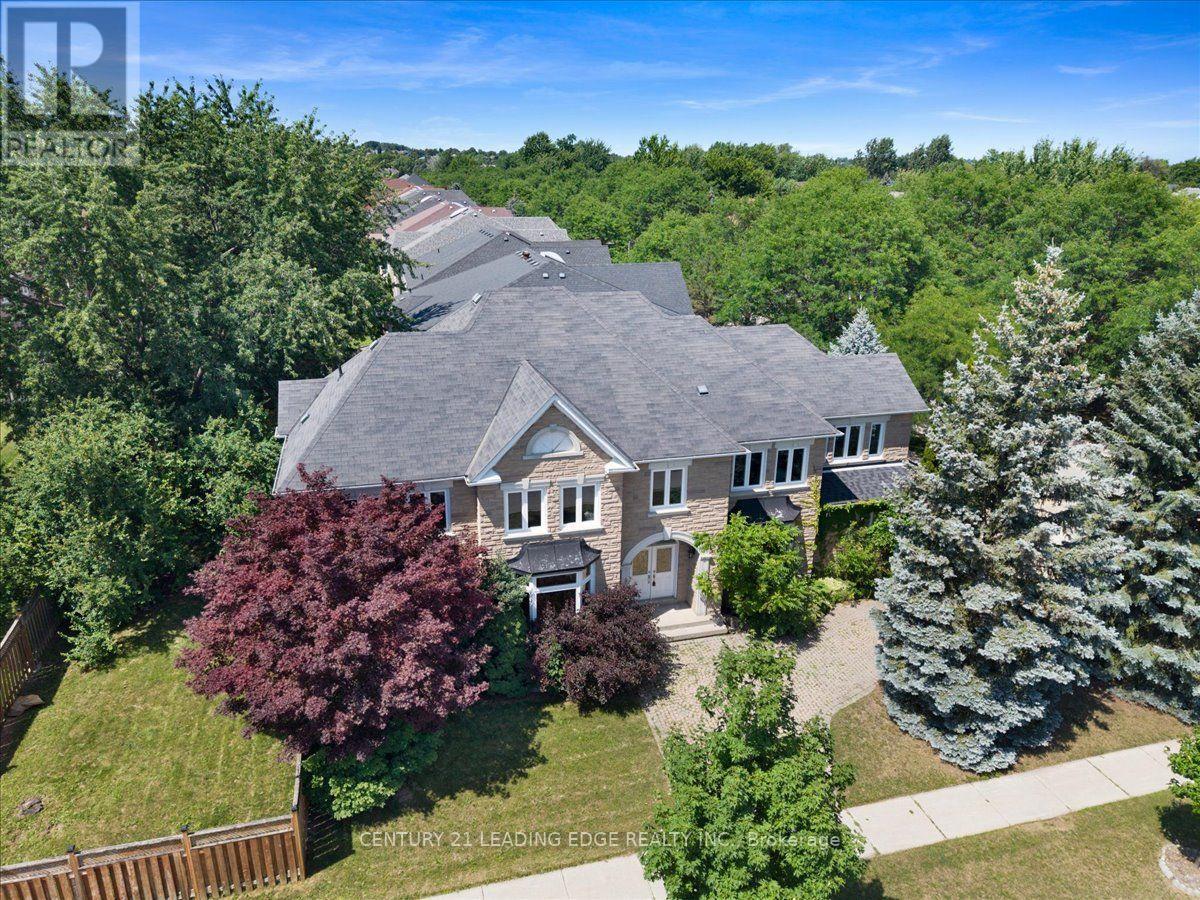 MLS® listing #30115492 for sale located at 22 FERN AVENUE
