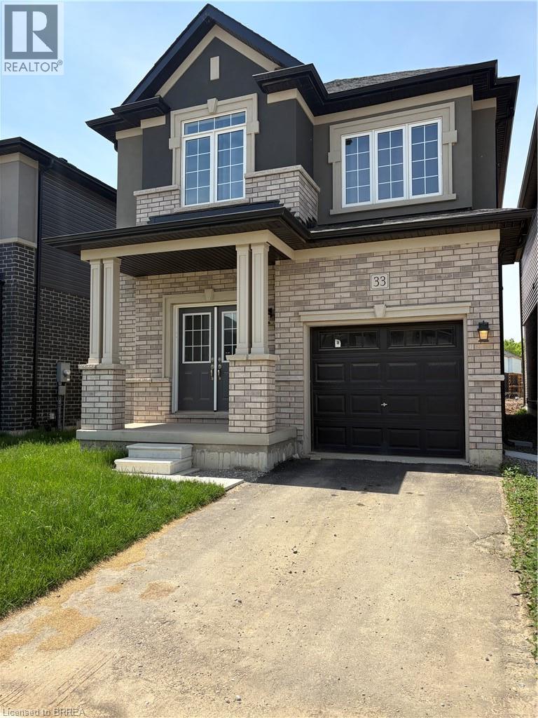 MLS® listing #30115613 for sale located at 33 DENNIS Avenue
