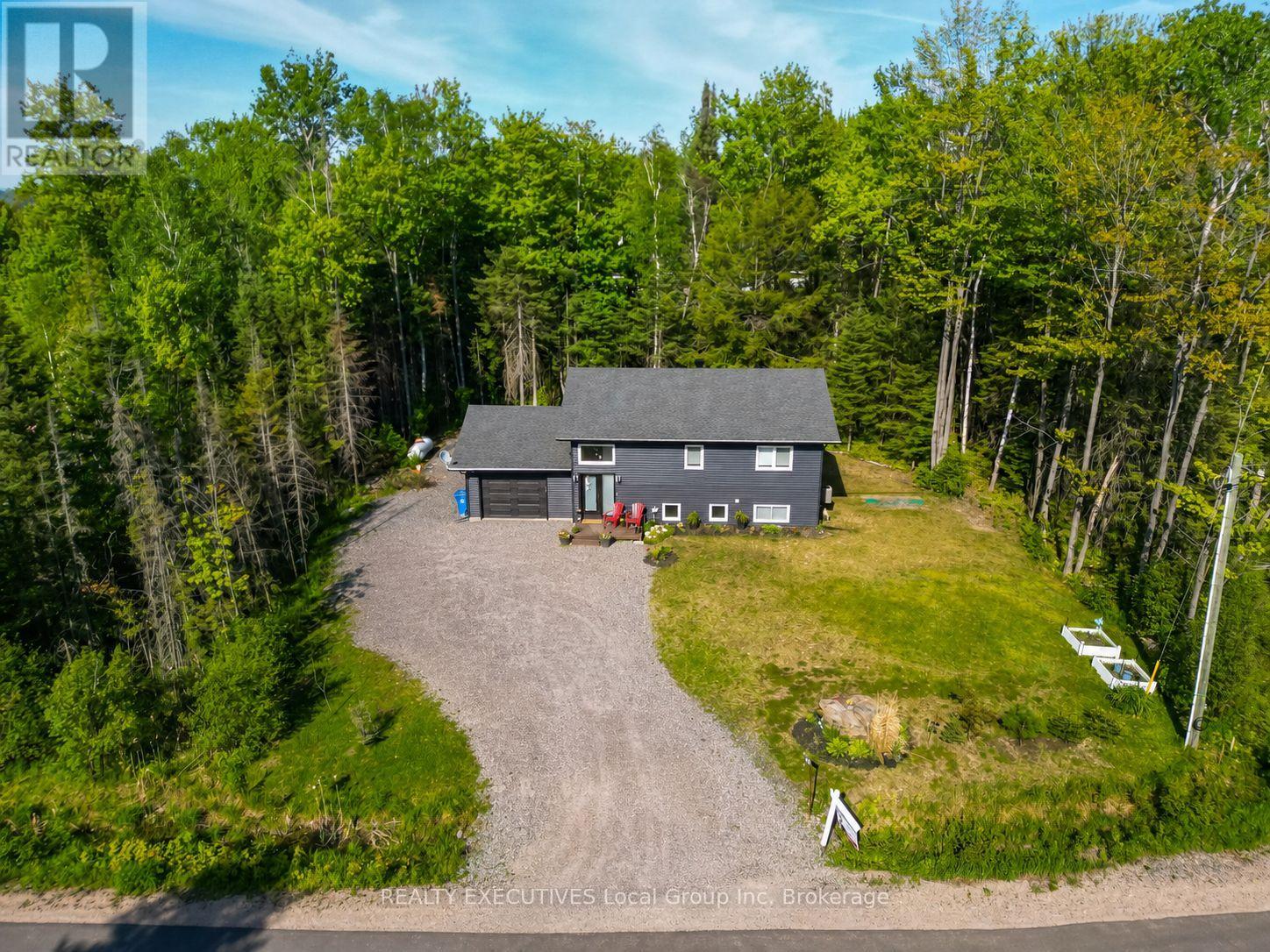 MLS® listing #30116426 for sale located at 61 ASTOR STREET S
