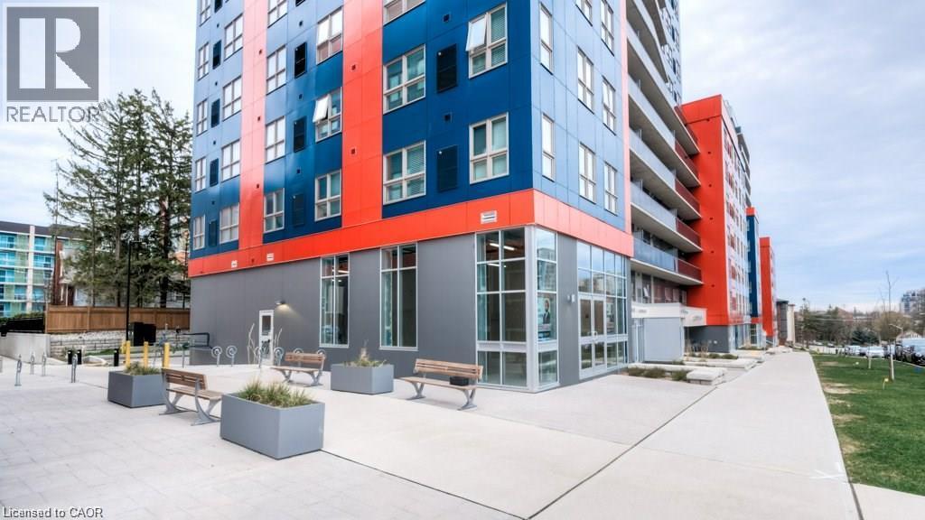 MLS® listing #30120453 for sale located at 258 SUNVIEW Street Unit# 276