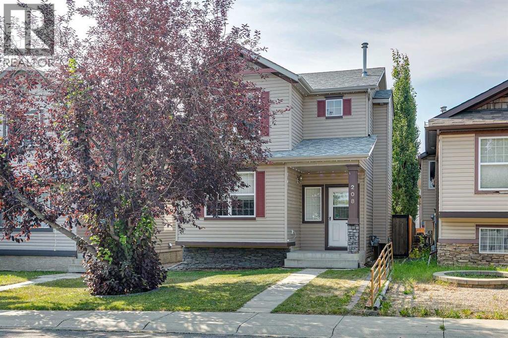 MLS® listing #30120749 for sale located at 208 Everridge Way SW