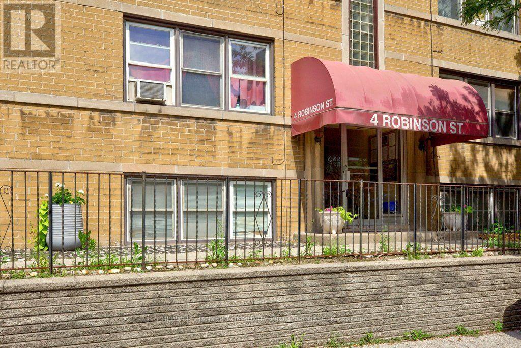 MLS® listing #30121065 for sale located at 10 - 4 ROBINSON STREET