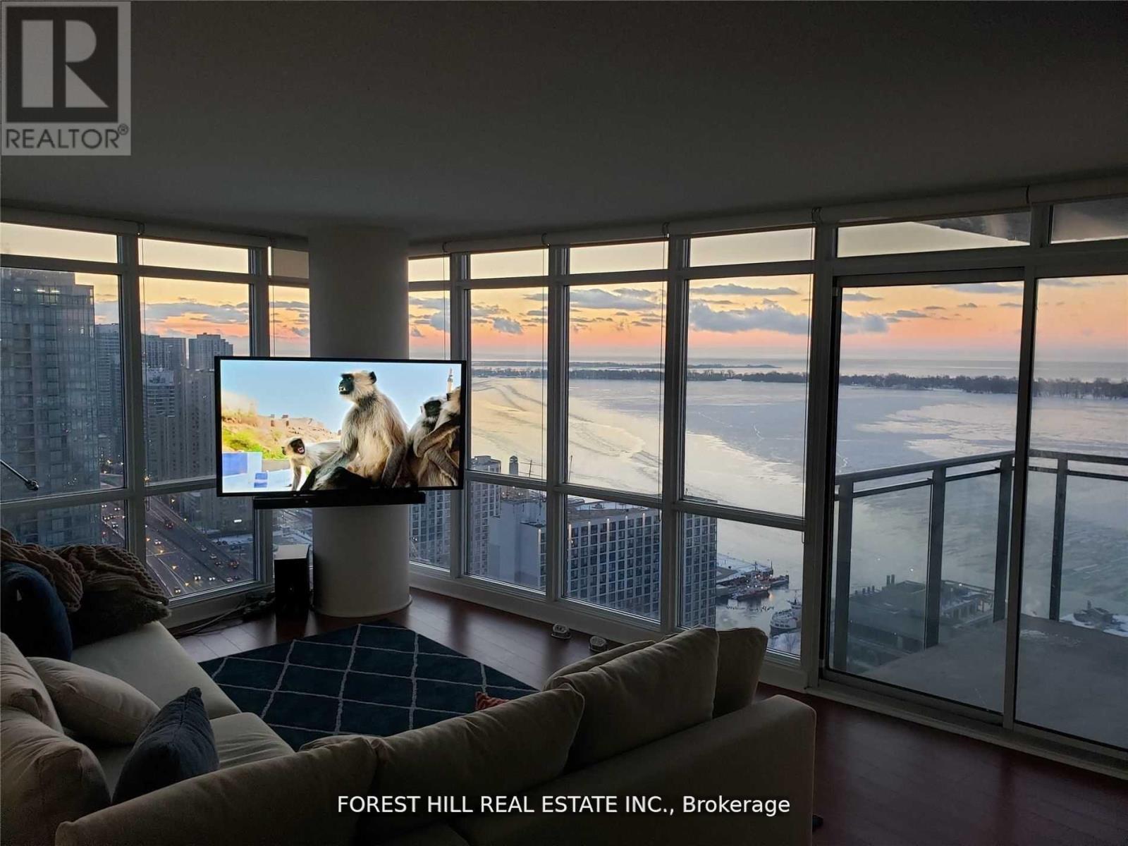 MLS® listing #30121564 for sale located at 4110 - 11 BRUNEL COURT