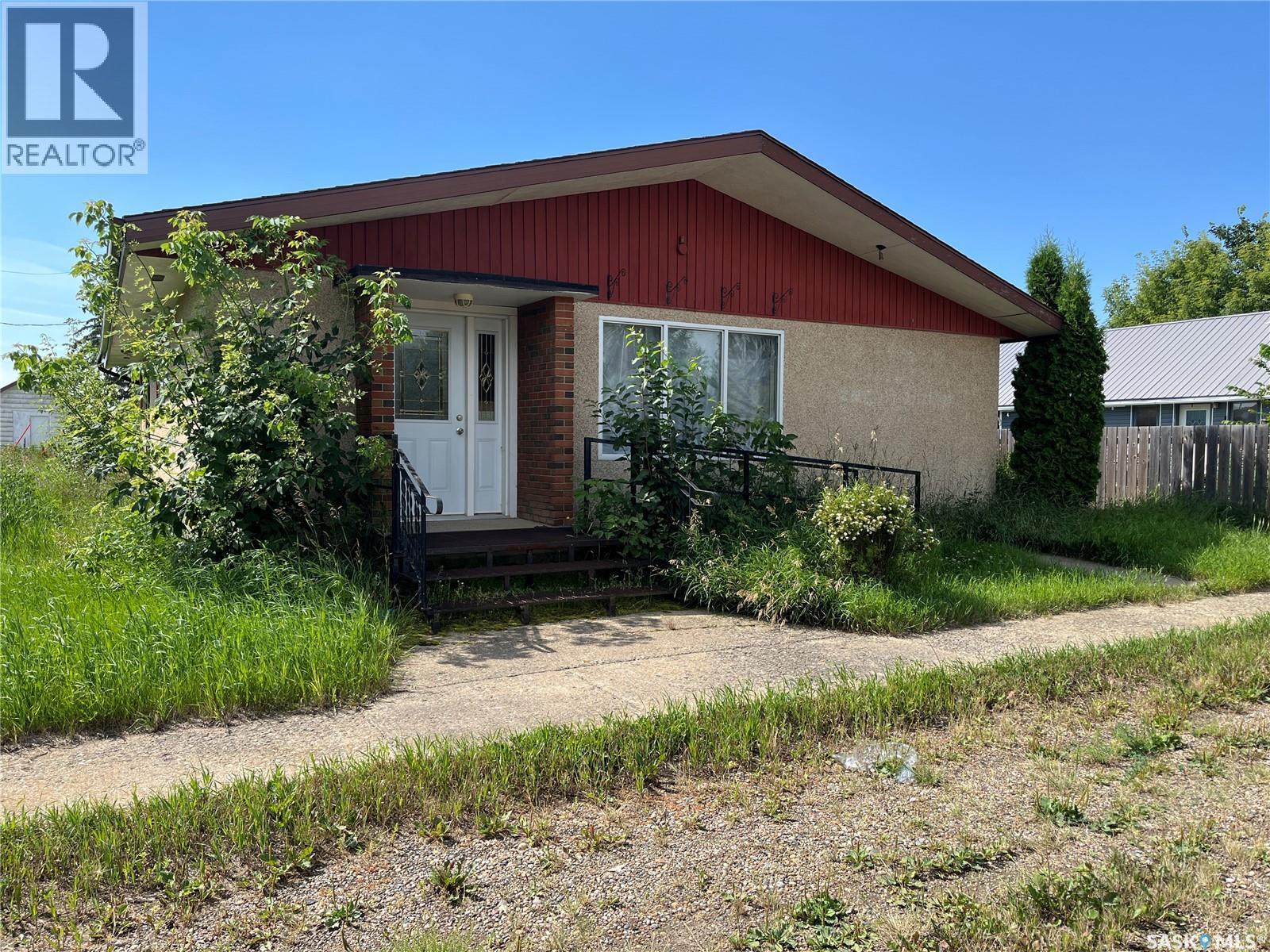 MLS® listing #30121672 for sale located at 103 1st AVENUE W