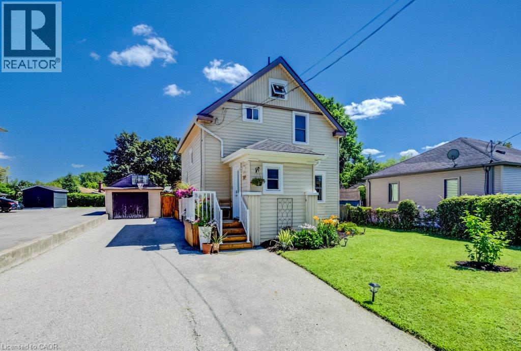 MLS® listing #30122168 for sale located at 209 BELLEVIEW Avenue