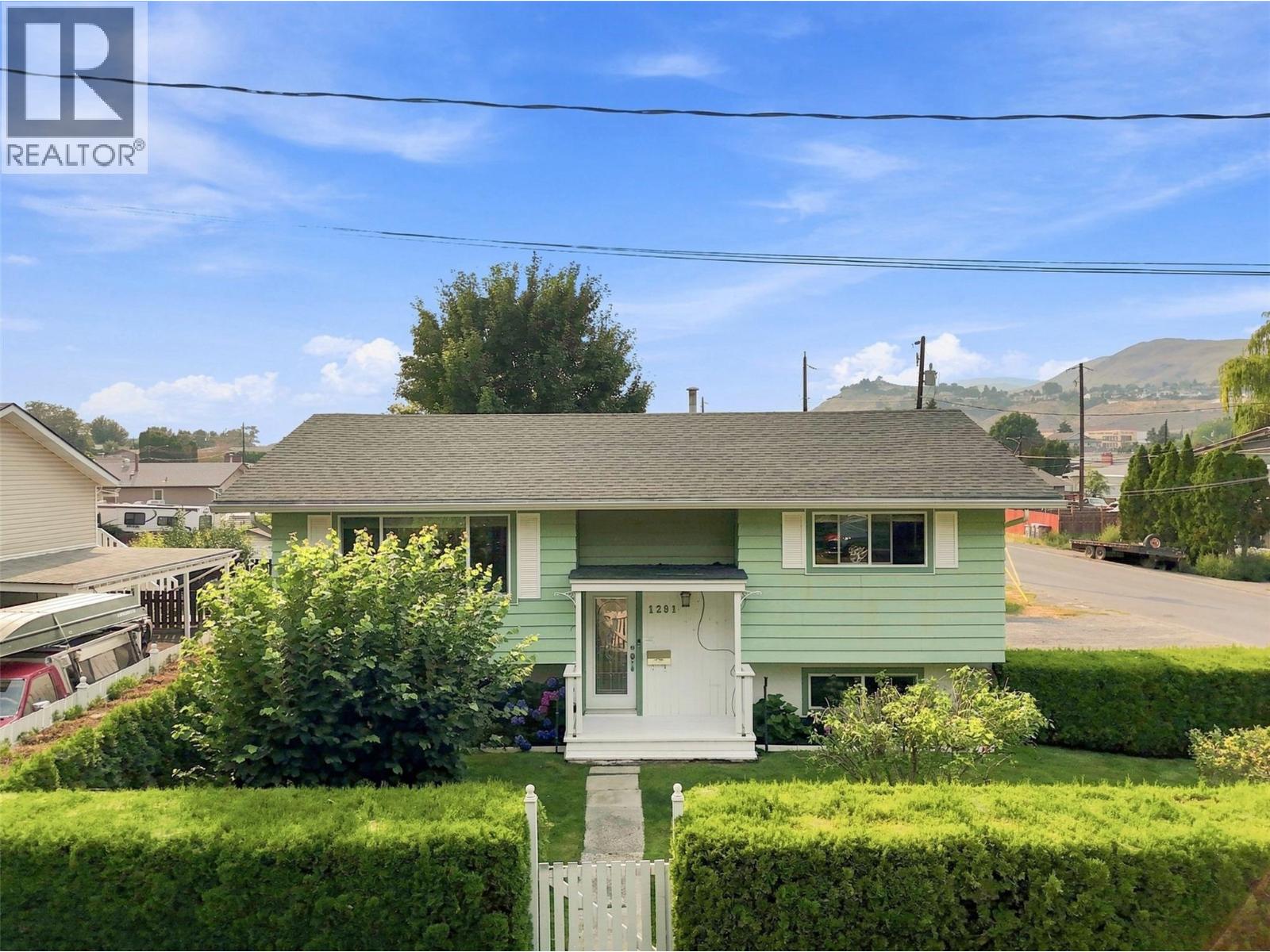 MLS® listing #30123394 for sale located at 1291 Schubert Drive