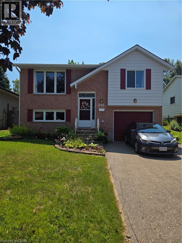 MLS® listing #30123581 for sale located at 295 WHITE ROCK Crescent
