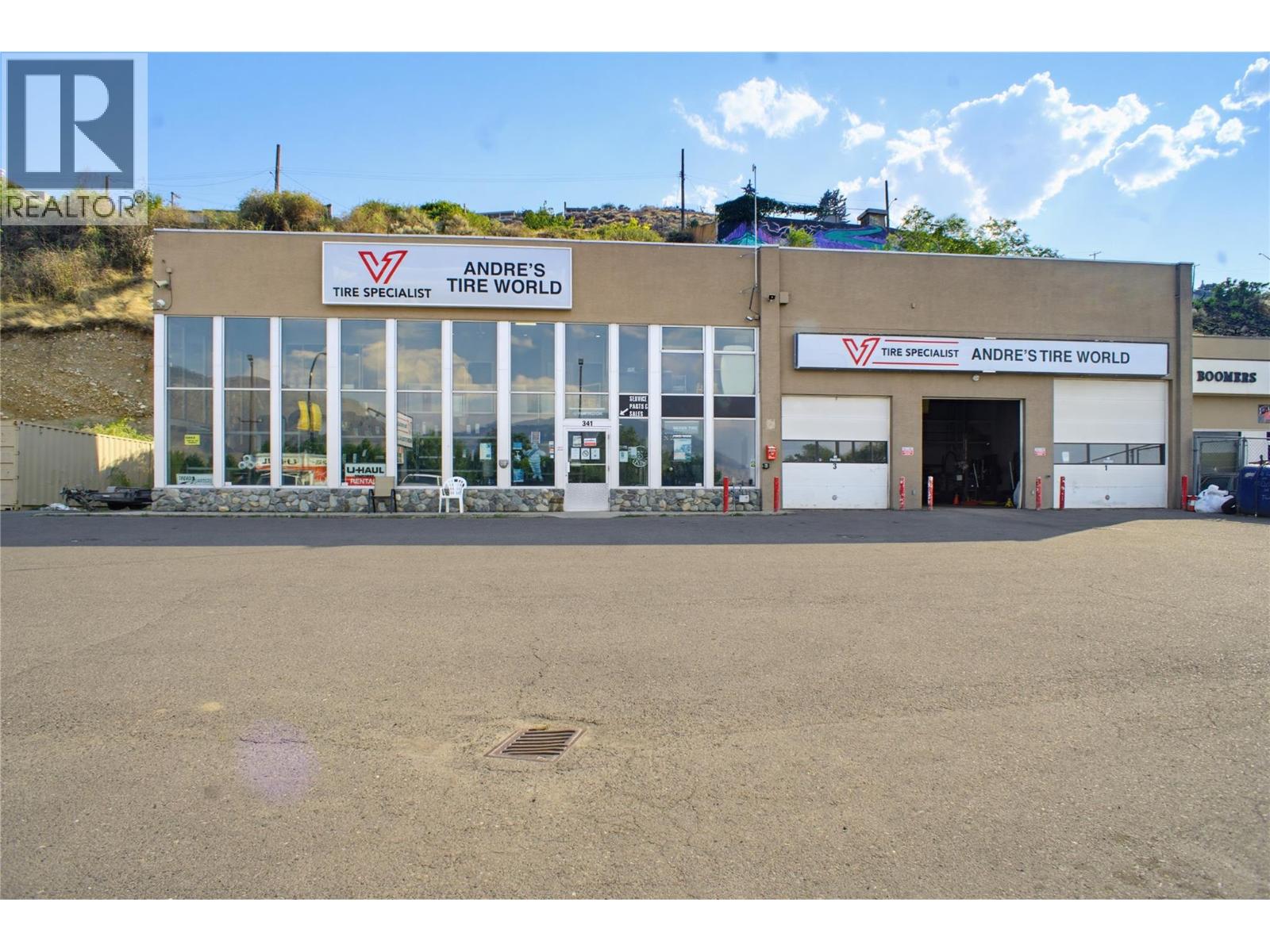 MLS® listing #30123980 for sale located at 341 Victoria Street W