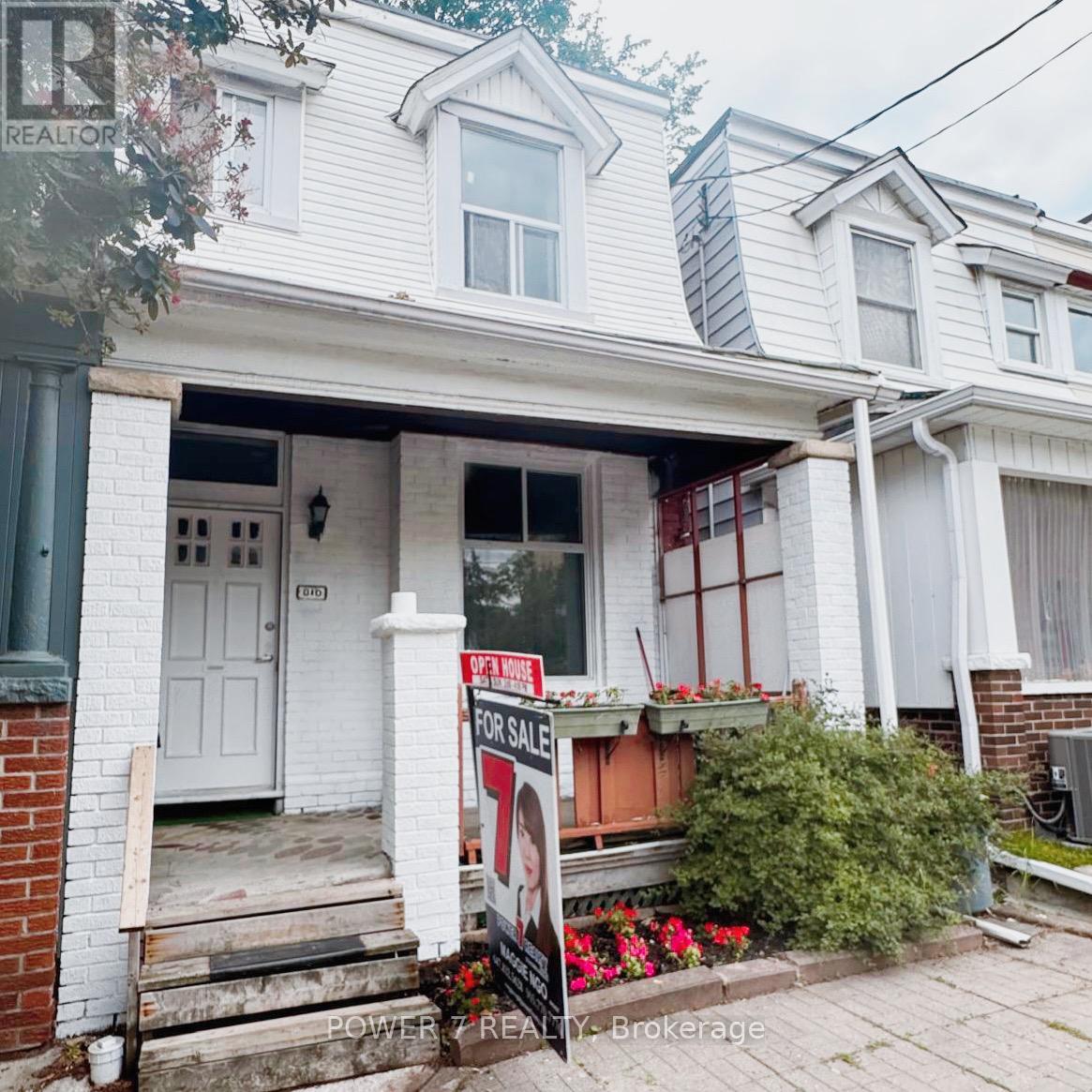 MLS® listing #30124952 for sale located at 810 OSSINGTON AVENUE