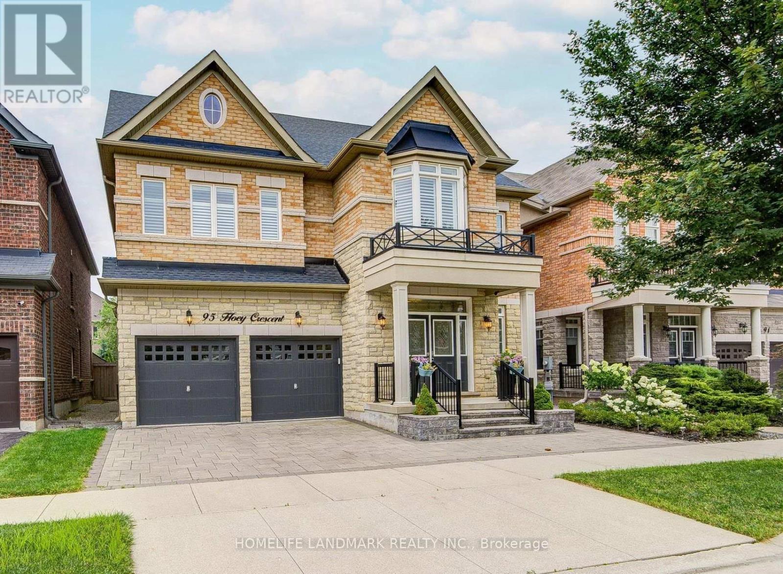 MLS® listing #30126314 for sale located at 95 HOEY CRESCENT