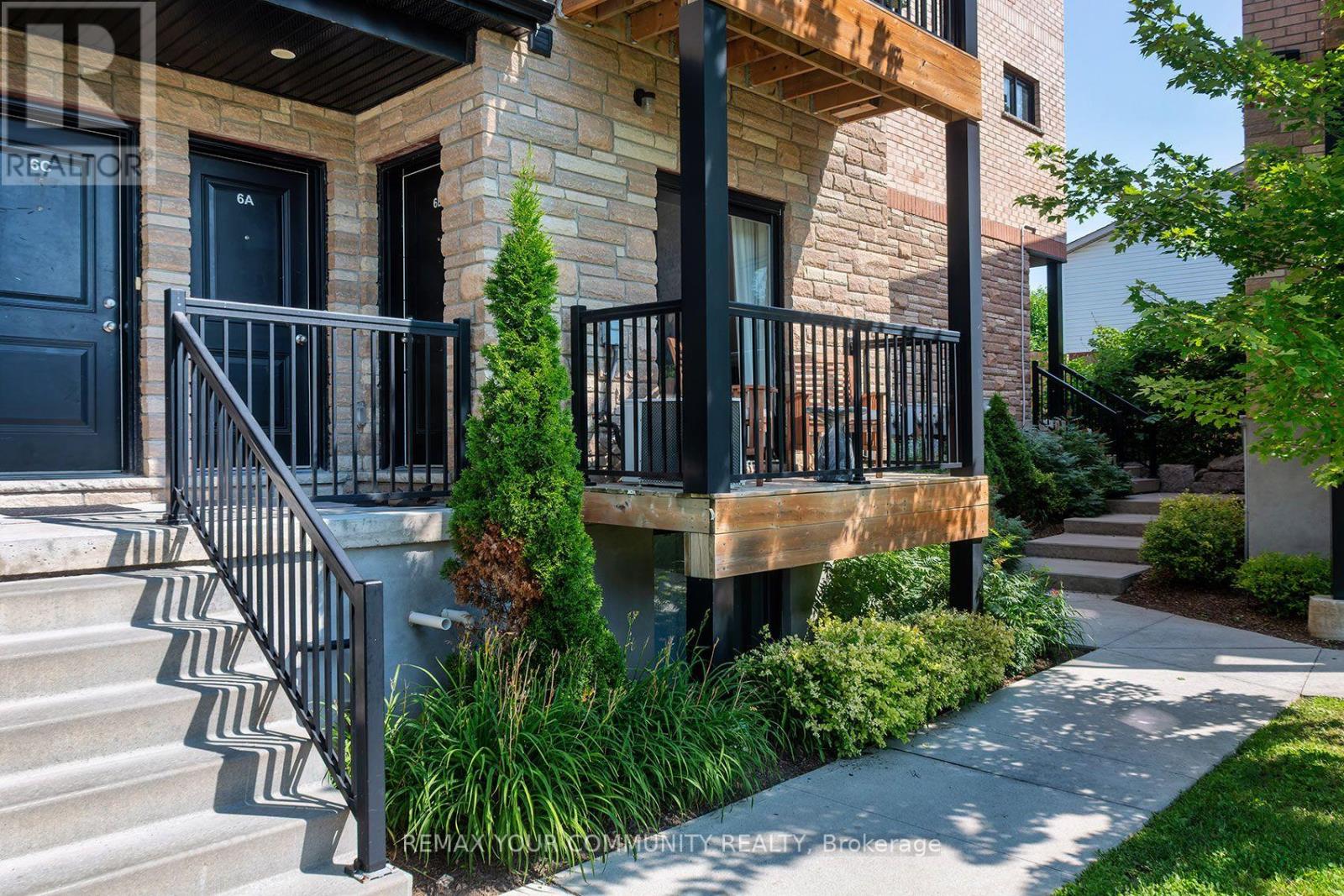 MLS® listing #30126320 for sale located at 6B - 164 HEIMAN STREET