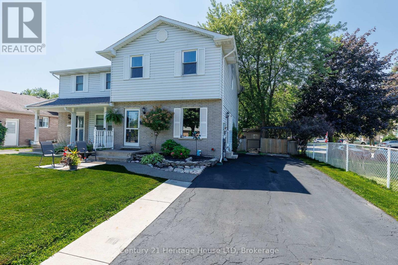 MLS® listing #30126557 for sale located at 6477 MALIBU DRIVE